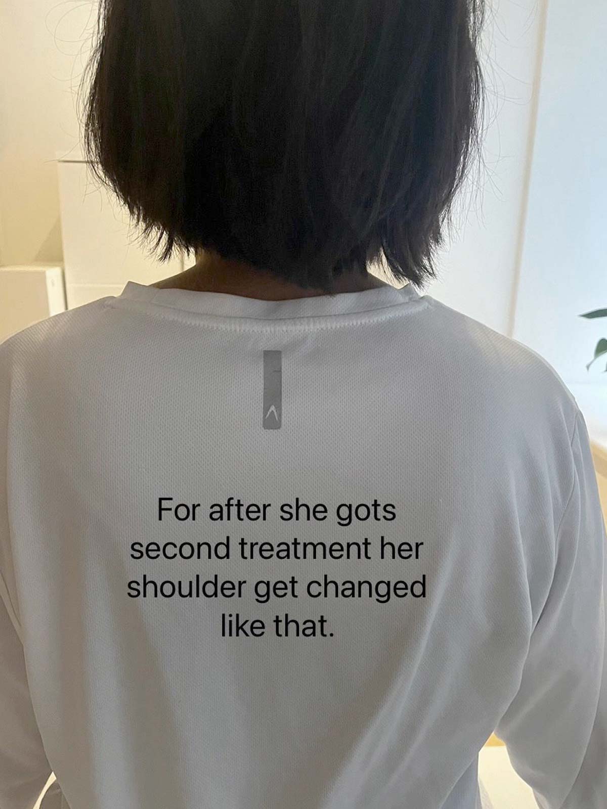 Behandlungserfolg Thai Massage - Deutlich verbesserte Schulterhaltung und Körperhaltung nach 2 Sitzungen